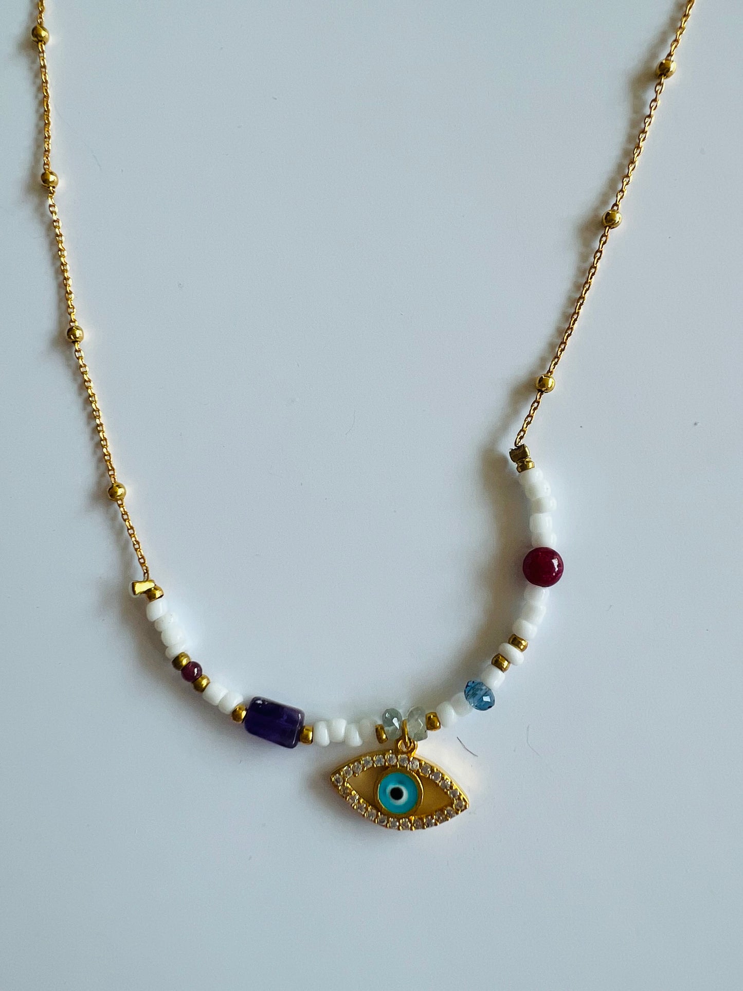 Collar ojo turco